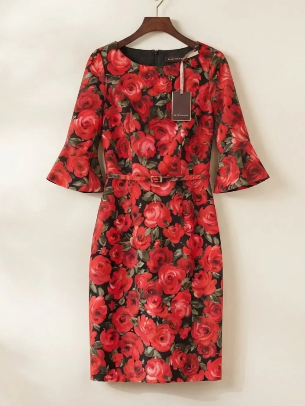 David Meister Red Rose Floral Bell Sleeve Belted Sheath Dress Size 6